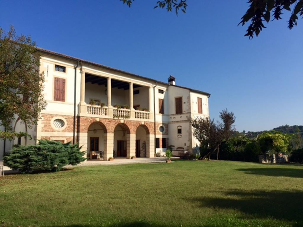 Relais Villa Gozzi B&B アルクニャーノ エクステリア 写真