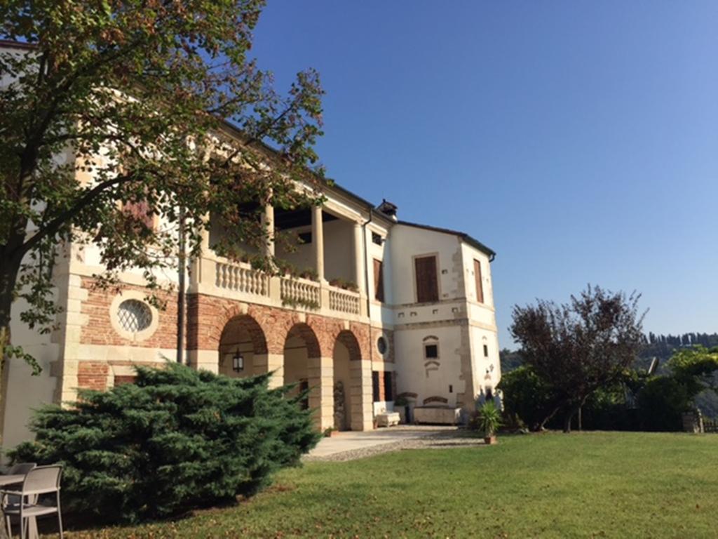 Relais Villa Gozzi B&B アルクニャーノ エクステリア 写真